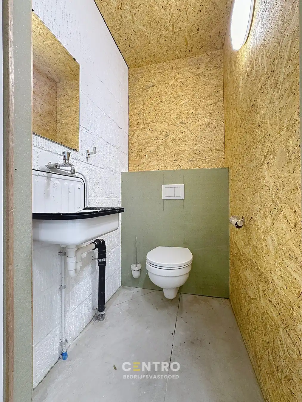 NB KMO-UNIT (410.82m²) te koop met 4 private parkeerplaatsen voor de deur, elektrische sectionaalpoort en sanitair blok op industriezone "Herdersbrug" te 8000 Brugge foto 7