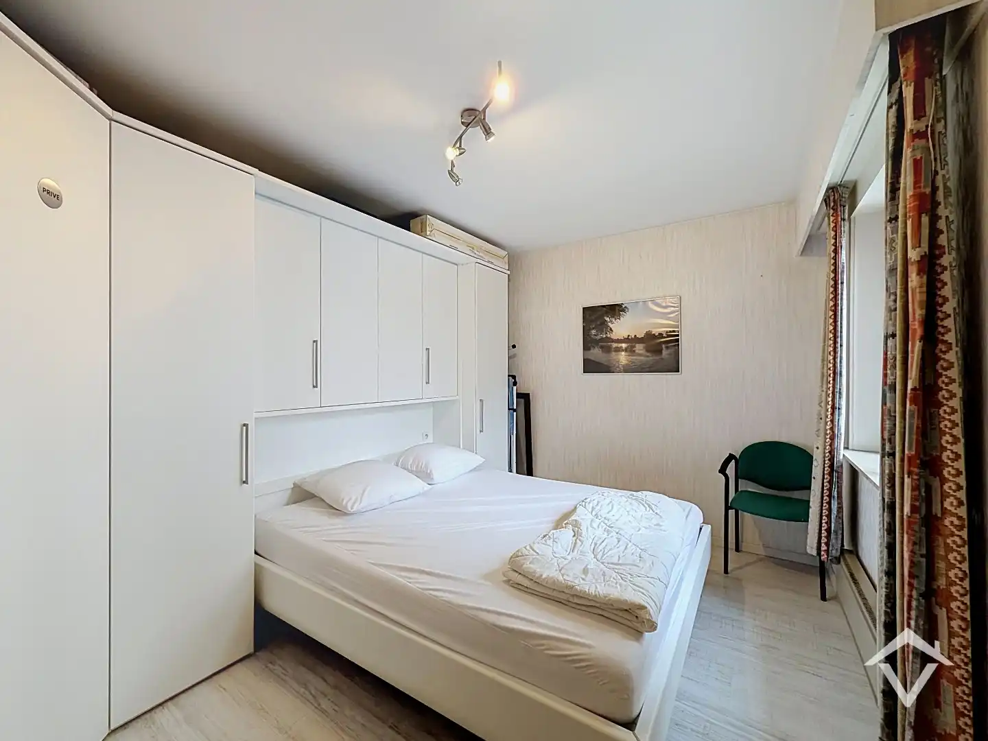 Instapklaar gemeubeld appartement op toplocatie met lateraal zeezicht te Middelkerke foto 11