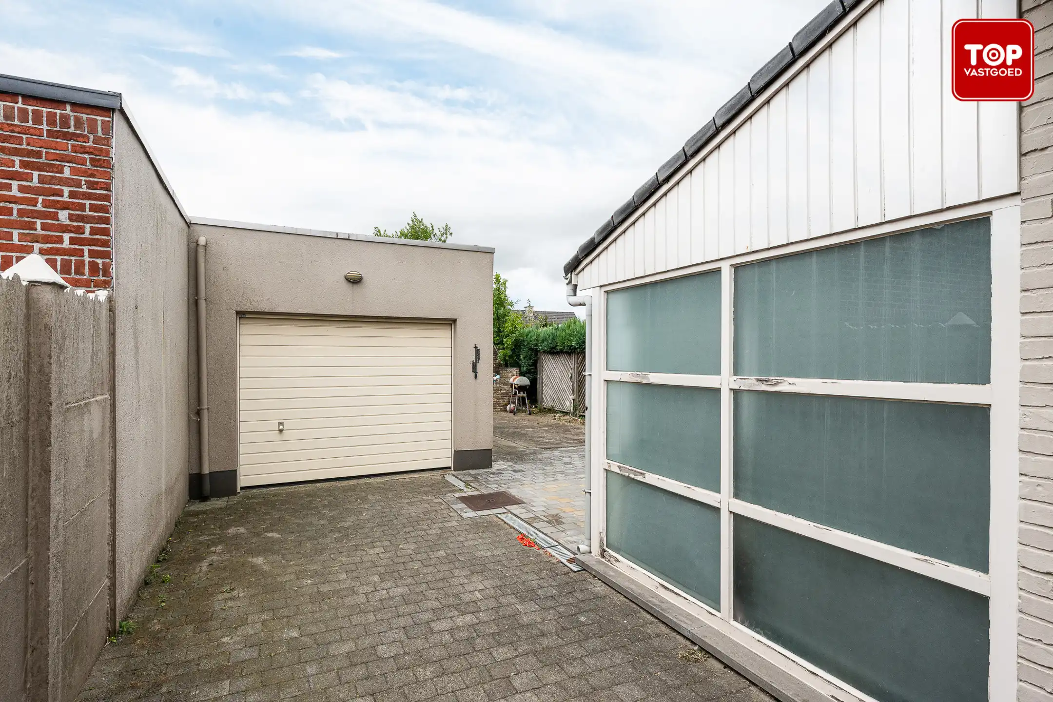 Instapklare halfopen woning in een gezinsvriendelijke buurt. foto 20