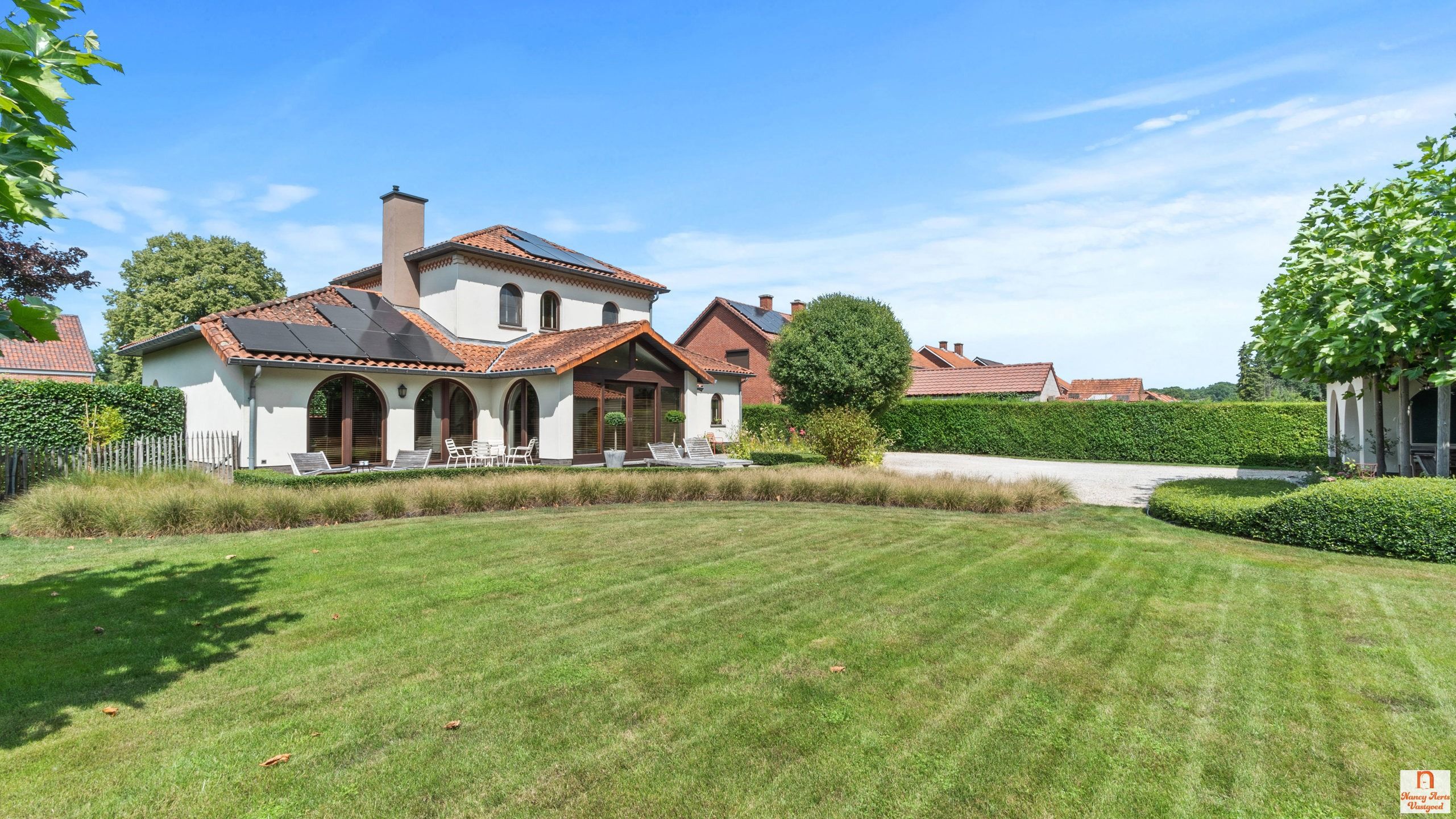 Stijlvol landhuis met tijdloze luxe en doordachte indeling foto 12