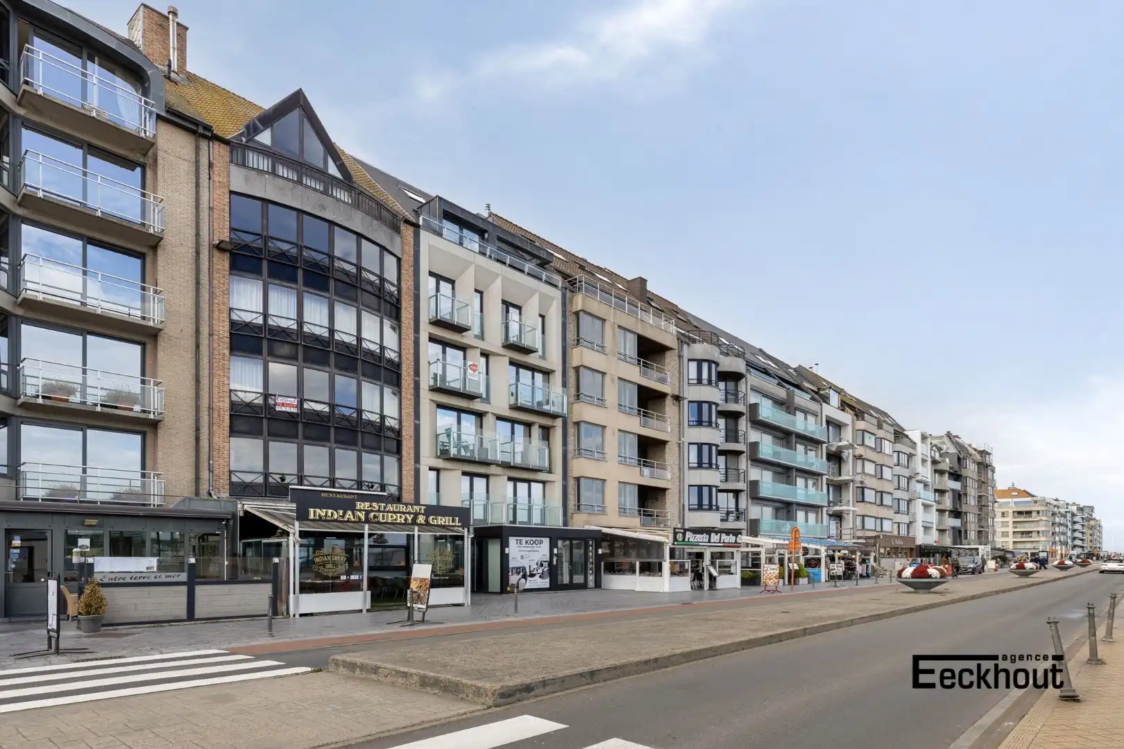 Instapklaar appartement met prachtig zicht op de Visserskaai te Oostende! foto 2