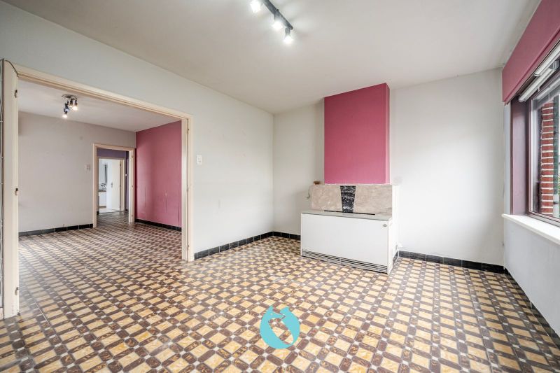 Te renoveren woning in het hart van Ertvelde - unieke investeringskans! foto 2