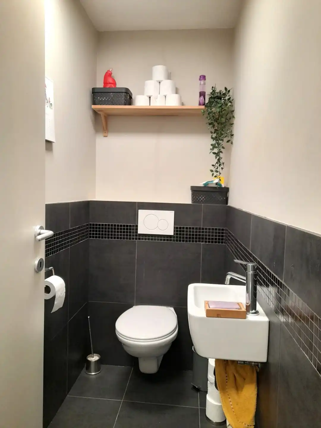 Gelijkvloers appartement met 2-slaapkamers en eigen tuintje foto 11