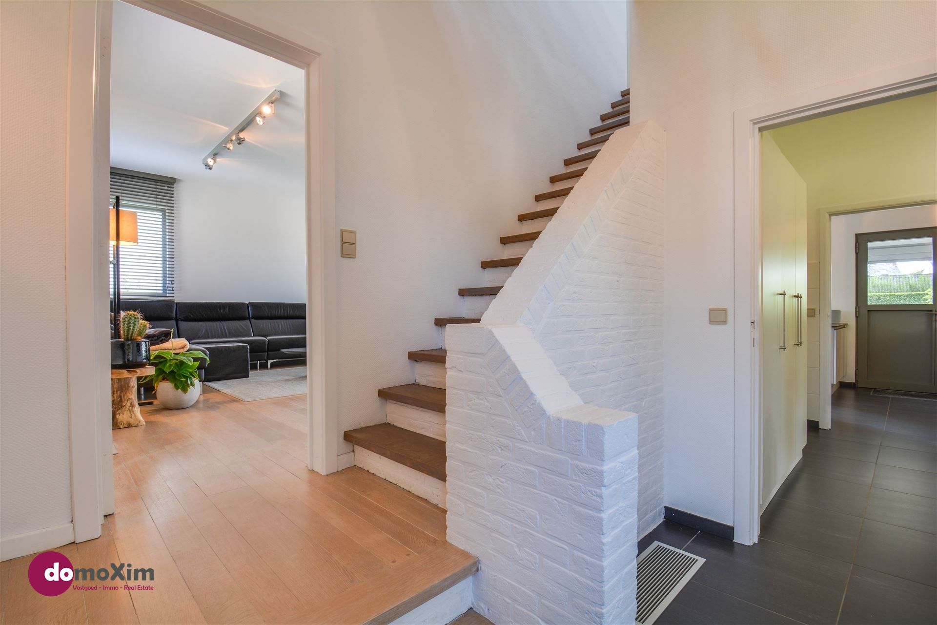 Speelse, vrijstaande woning met 384 m² woonplezier en een ZW-gerichte tuin vol privacy foto 11