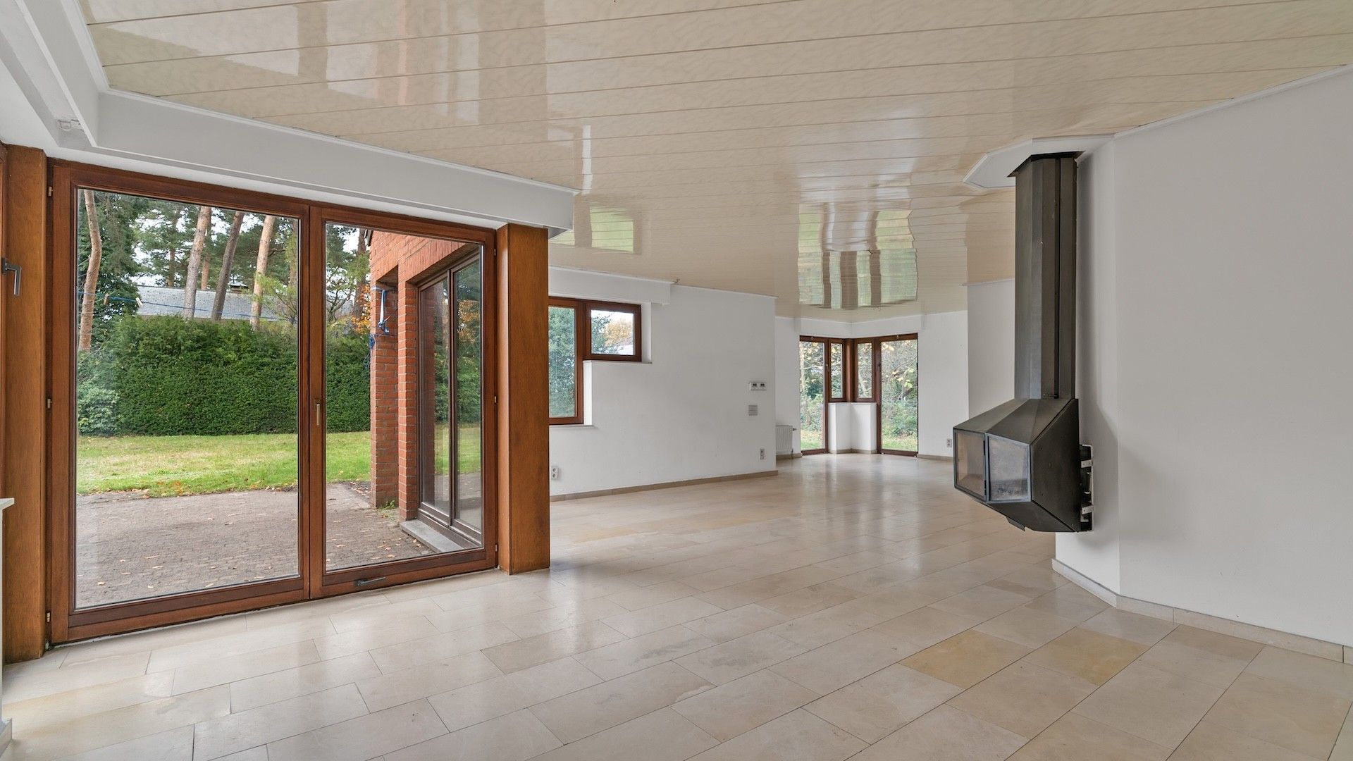 Vrijstaande woning te Molenblook (Genk) op een perceel van 9a33ca! foto 7