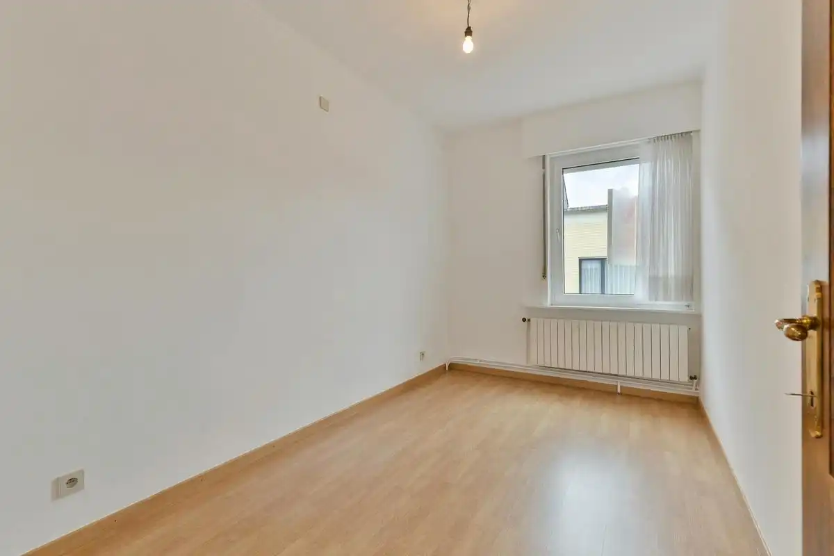 Ruim huis te koop met 6 slaapkamers in Blankenberge centrum foto 15