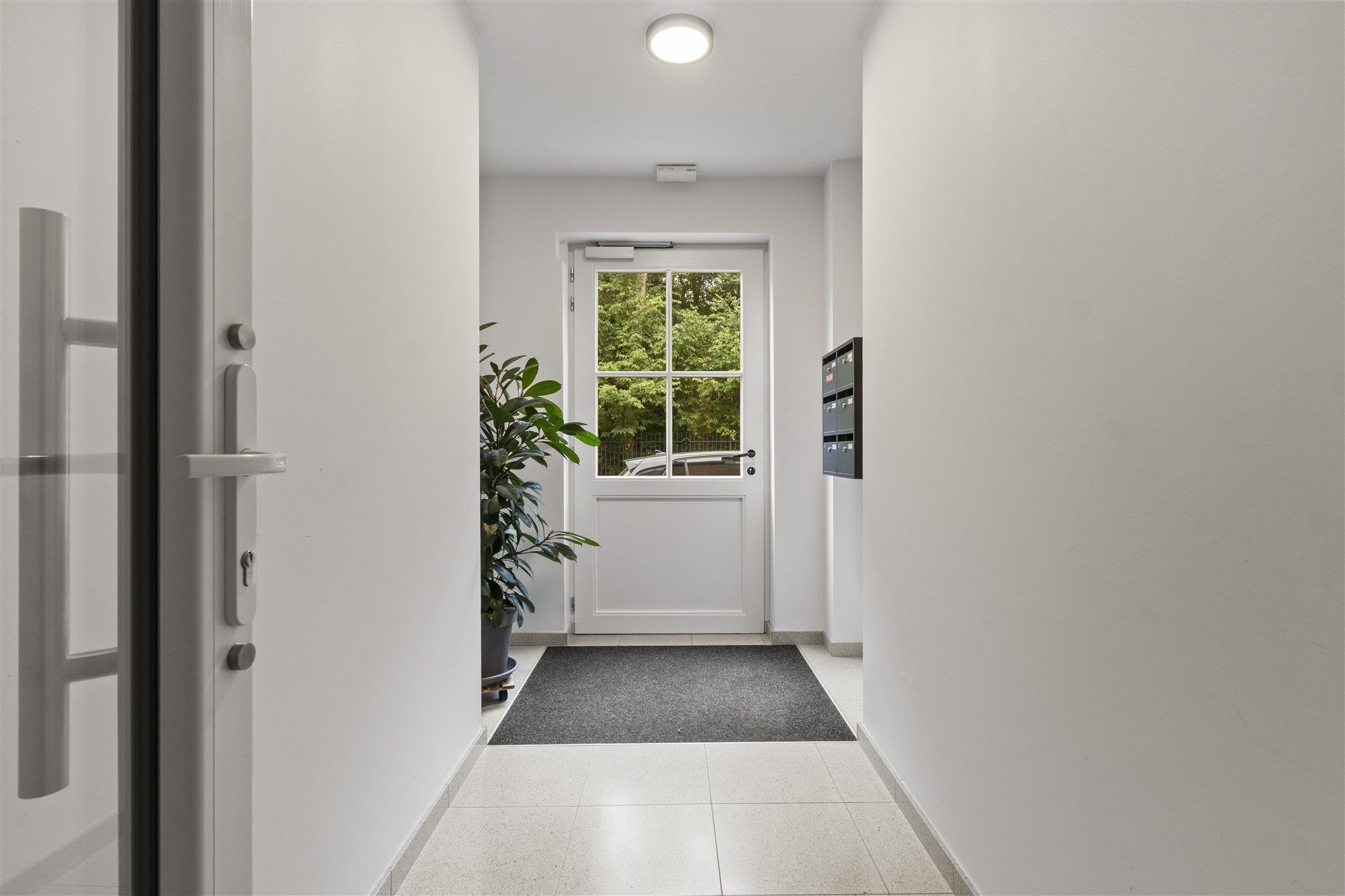 Prachtig gelijkvloersappartement met ondergrondse staanplaats.  foto 22