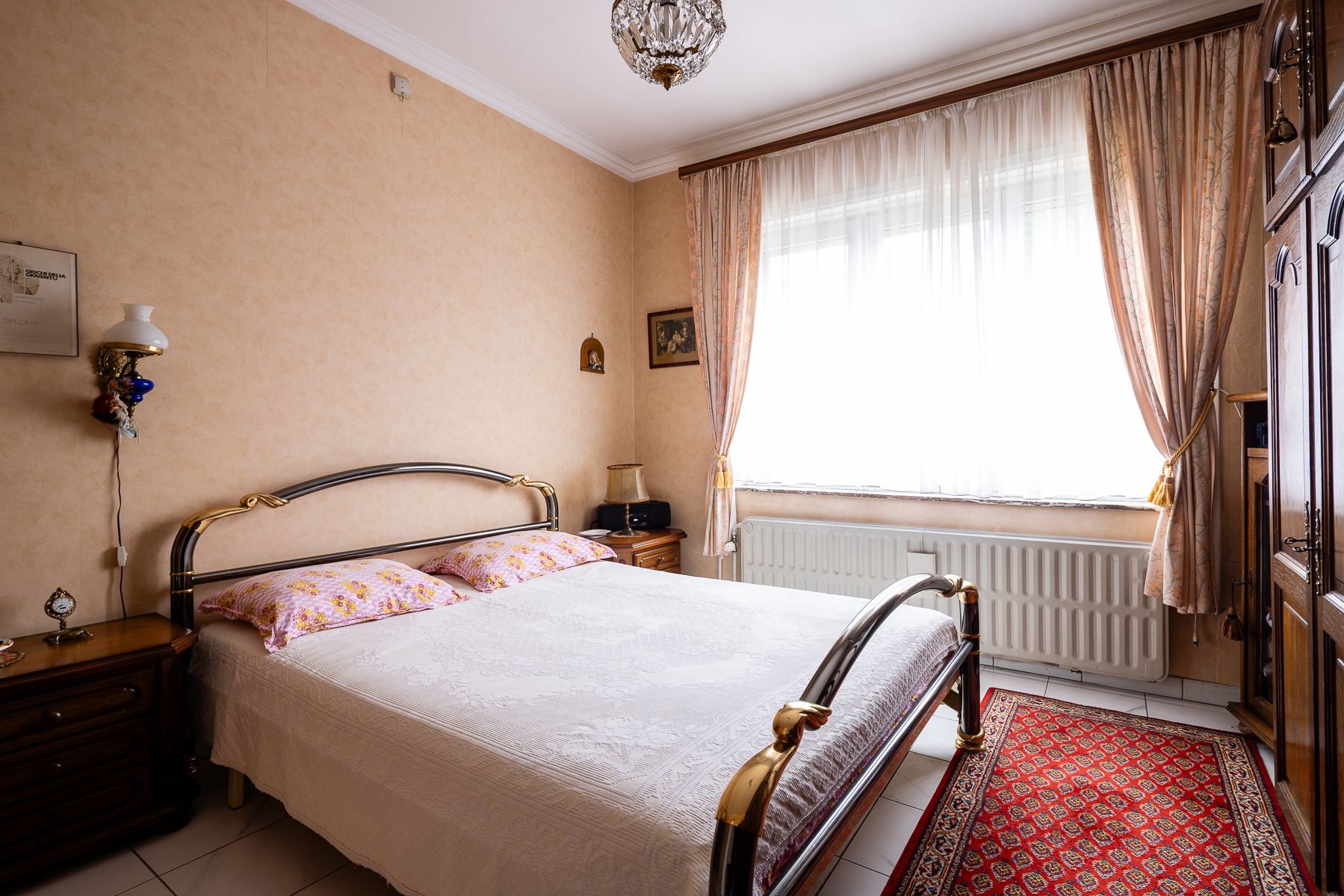 Gezinswoning met tuin, terras en garage foto 10