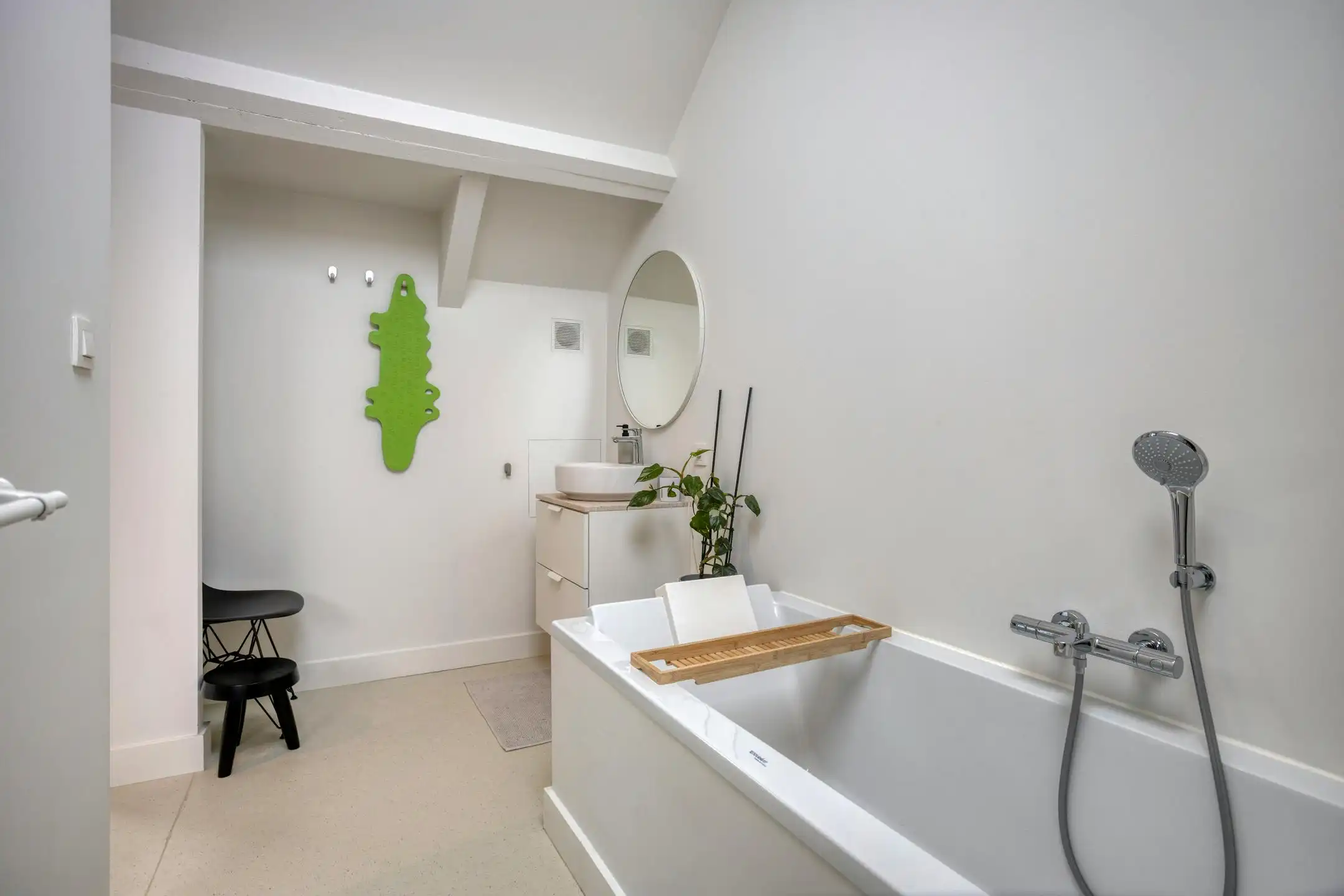 Gerenoveerd appartement met 3 slaapkamers nabij centrum Hasselt foto 17