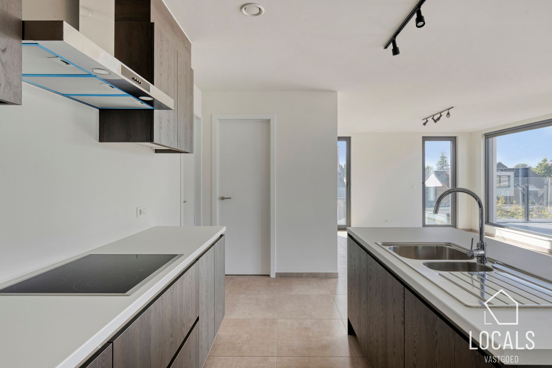 Nieuwbouw appartement met autostaanplaats in centrum Ninove foto 9