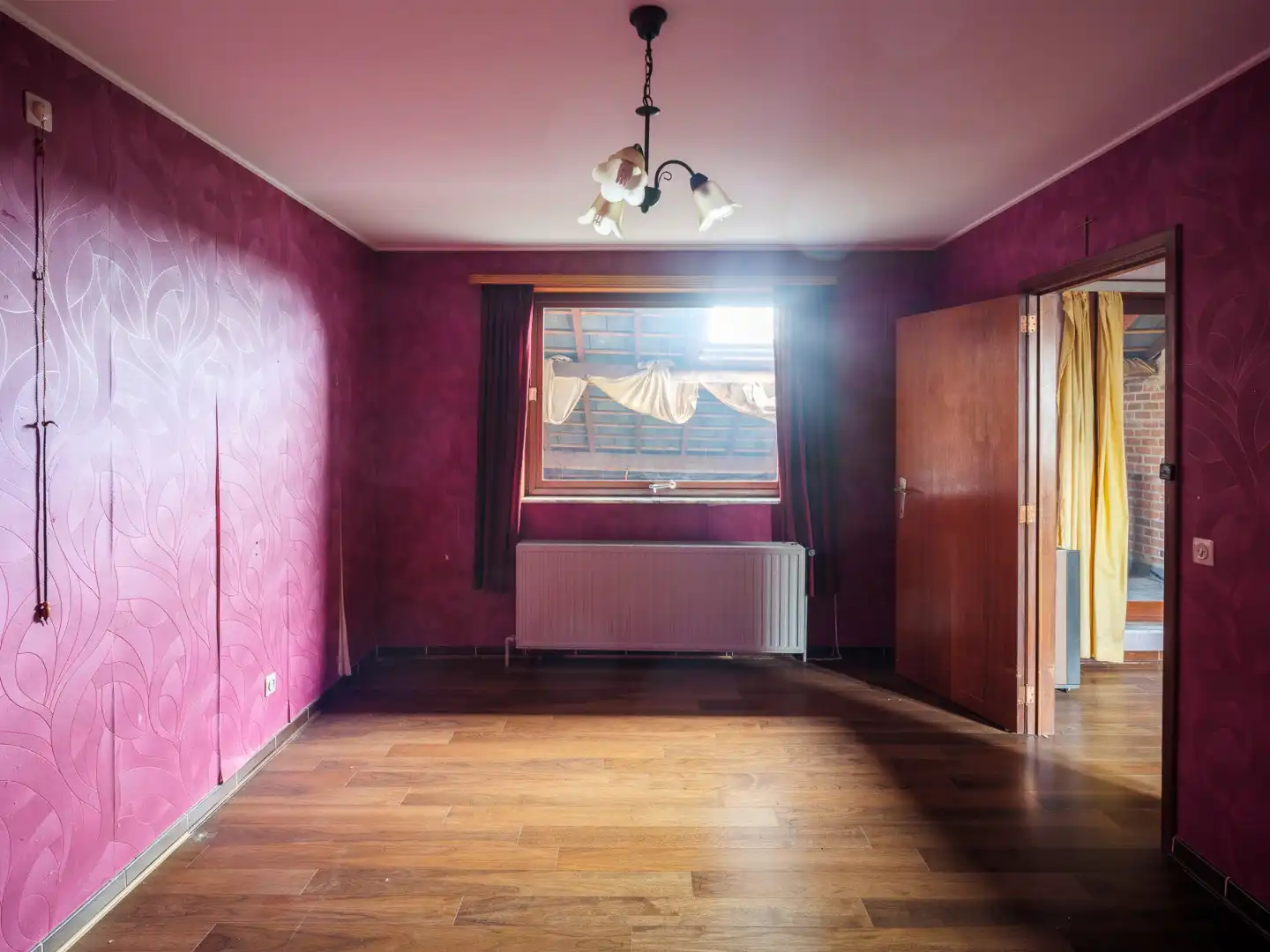 Rustig gelegen, halfopen woning met renovatiepotentieel foto 14