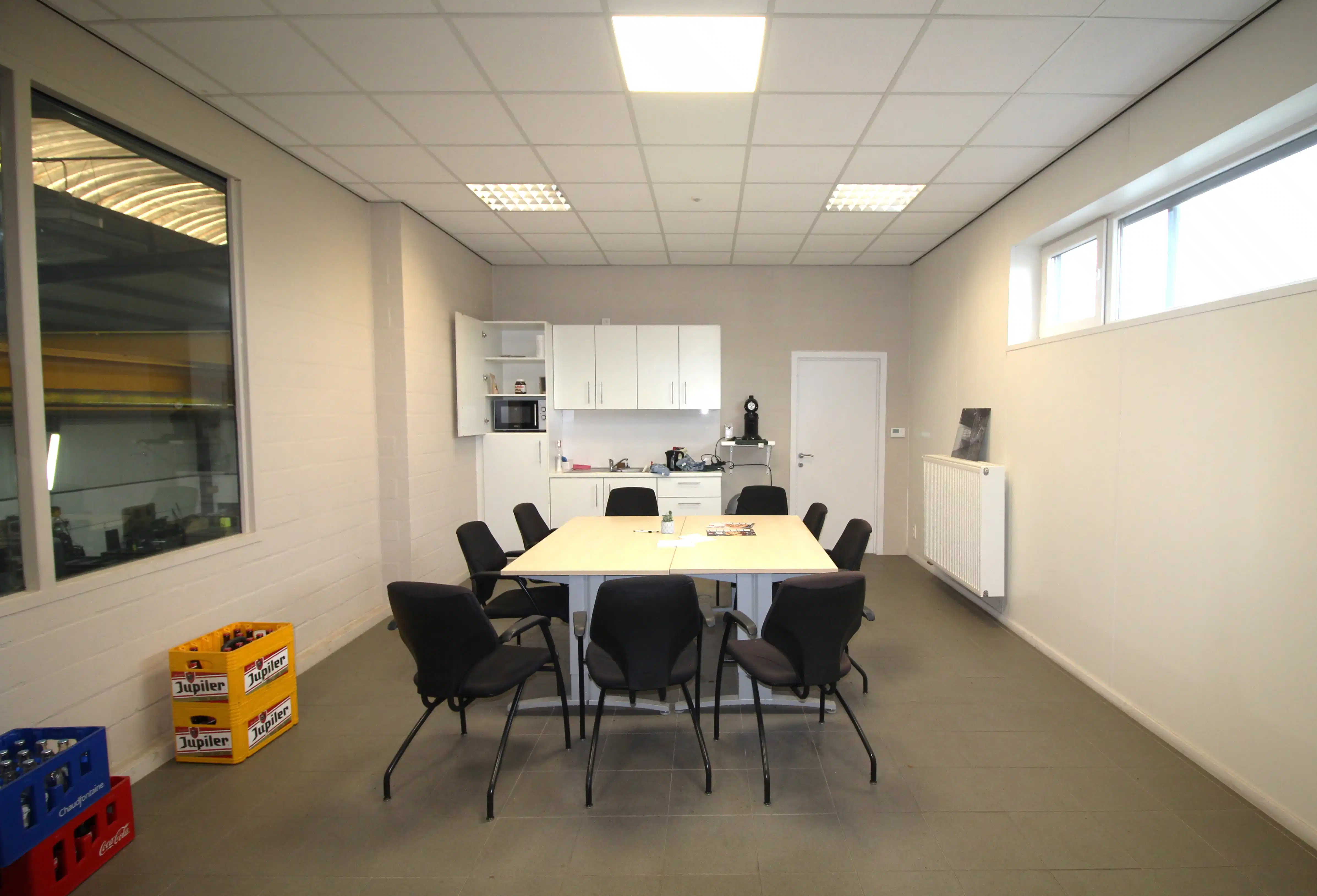  te huur Maldegem | ruime werkplaats of opslagruimte met rolbruggen 600+200m² foto 18
