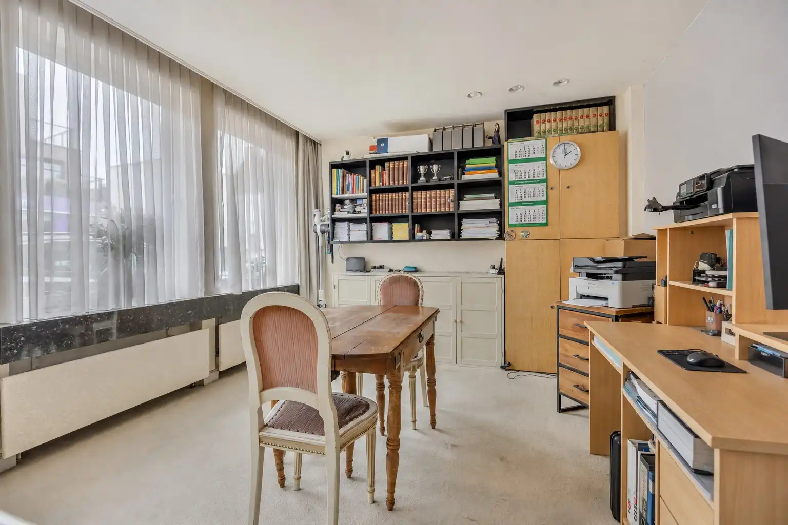 Statige woning met uitzonderlijk veel ruimte, karakter en mogelijkheden pal in het centrum van Sint-Truiden. foto 11