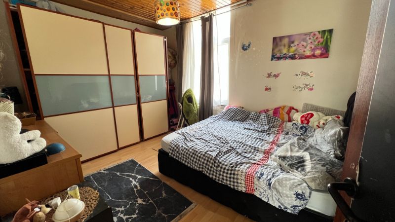 RUIME STADSWONING MET AANGENAME KOER foto 15