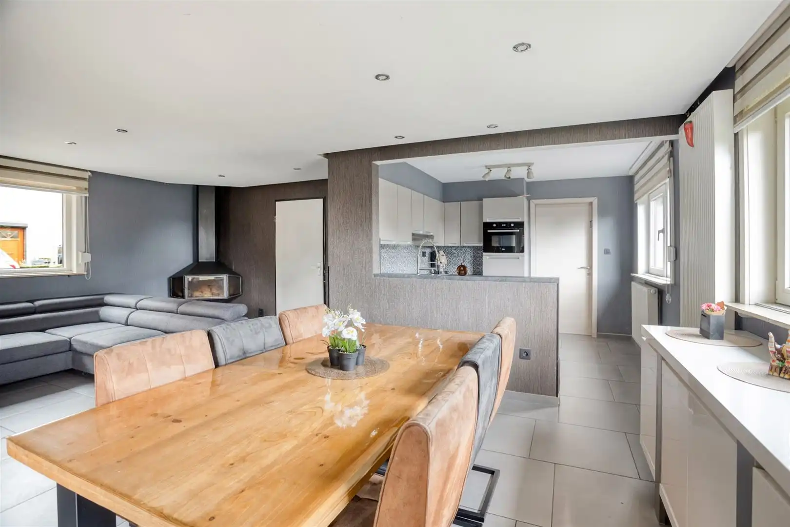 TE KOOP: Ruime gezinswoning met 4 slaapkamers te Houthalen! foto 5