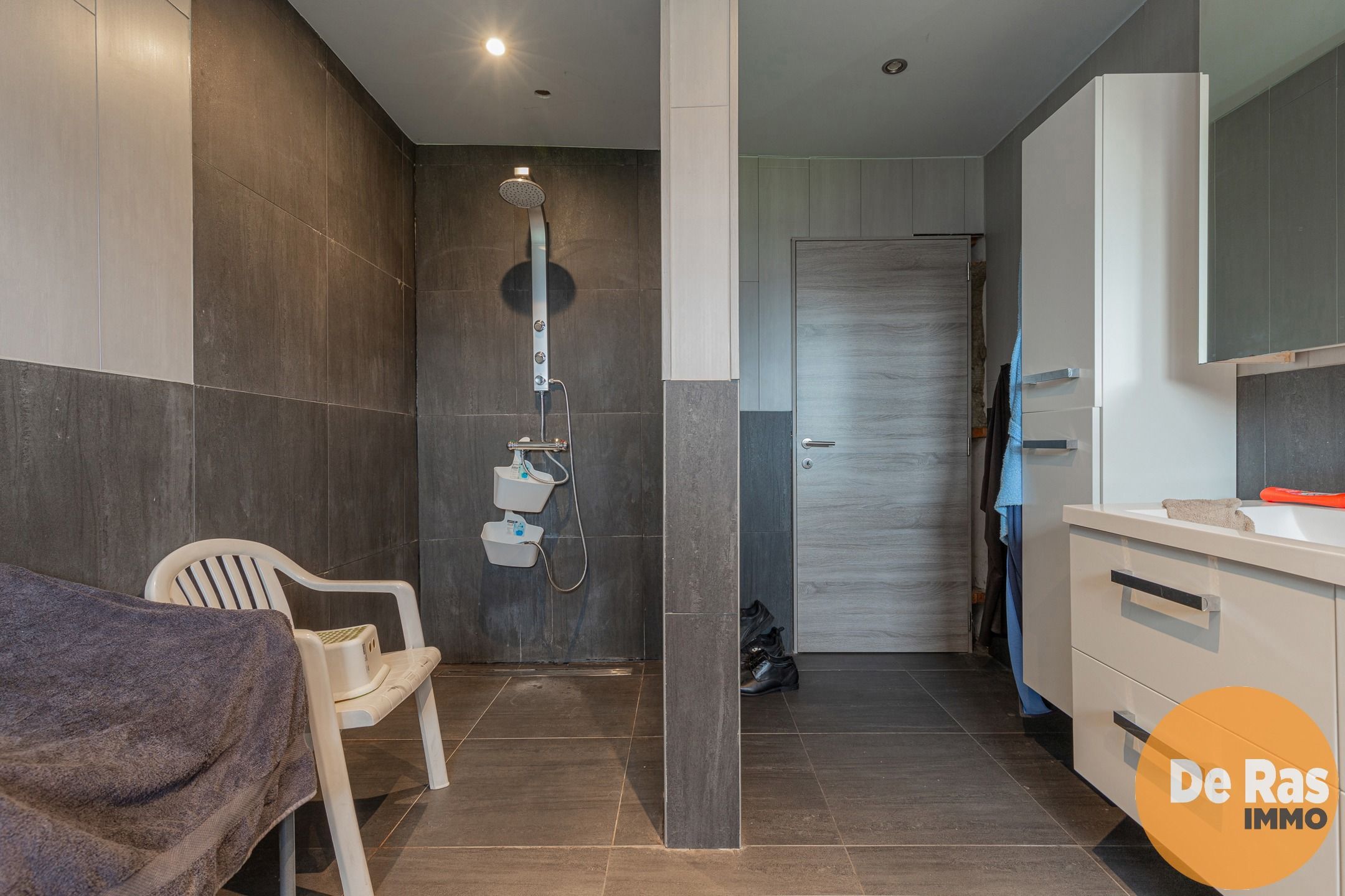 GAVERE - Te renoveren woning met leuke tuin foto 10