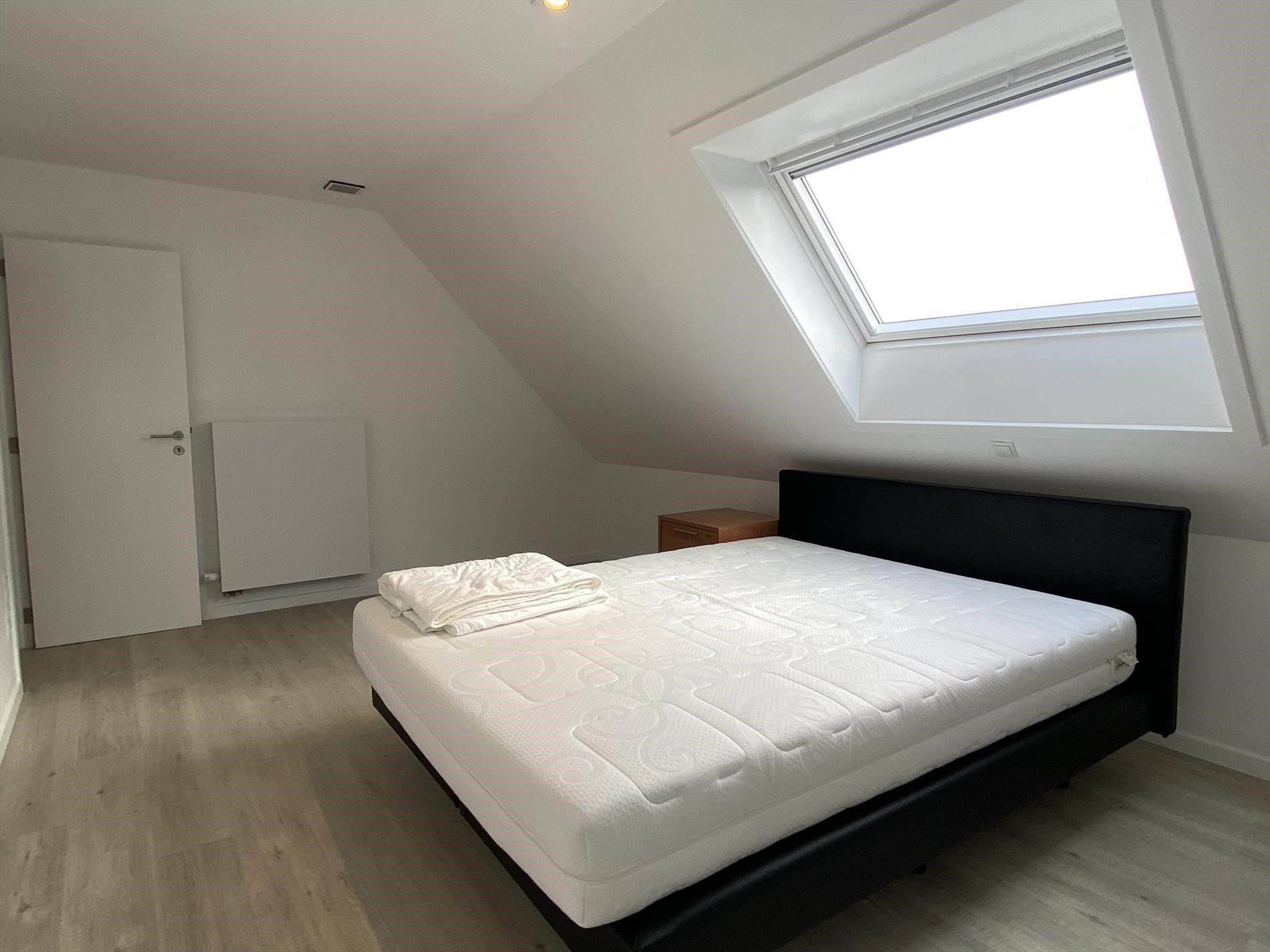 Recente topwoning te huur in Kuurne foto 13
