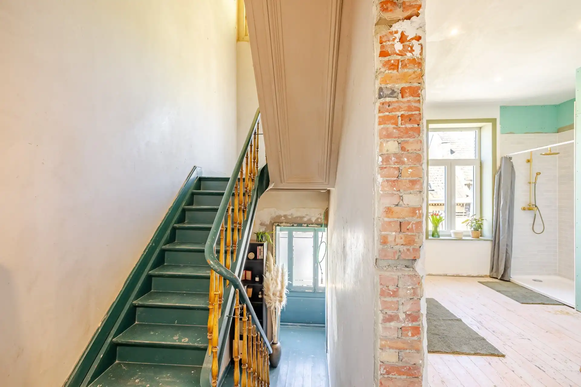 Karaktervol herenhuis met 3 slks en tuin foto 7