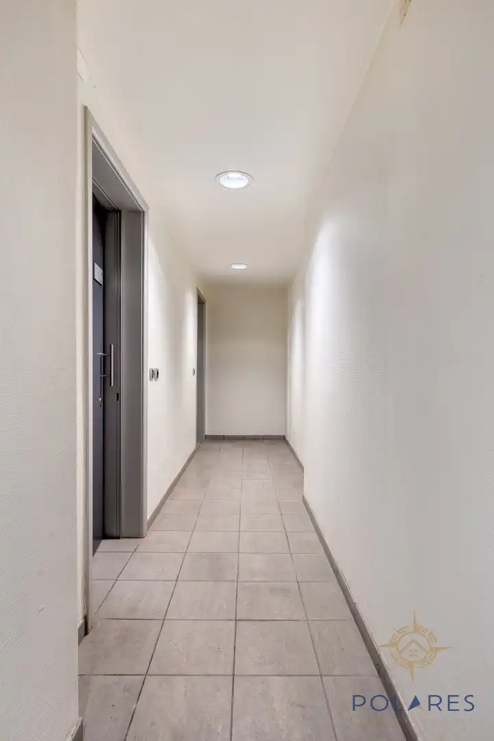 Zeer groot kantoorpand in de winkelstraat van Vilvoorde foto 26