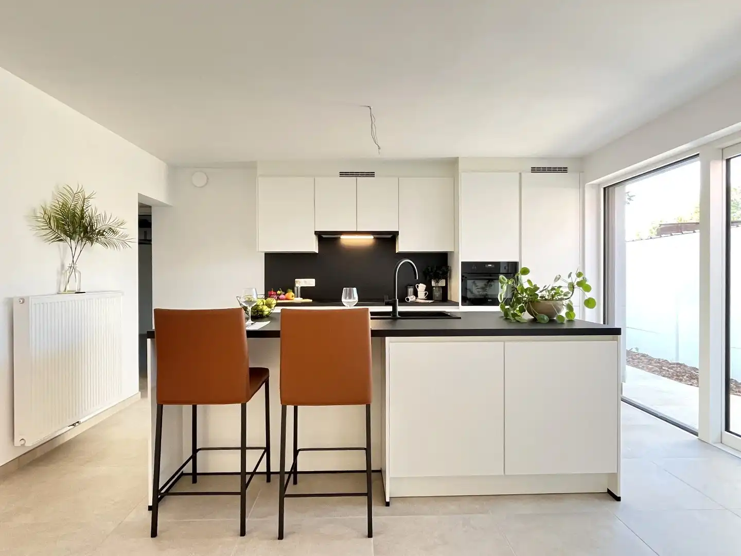 Ruime 3-slpkr woning met tuin & garage foto 5