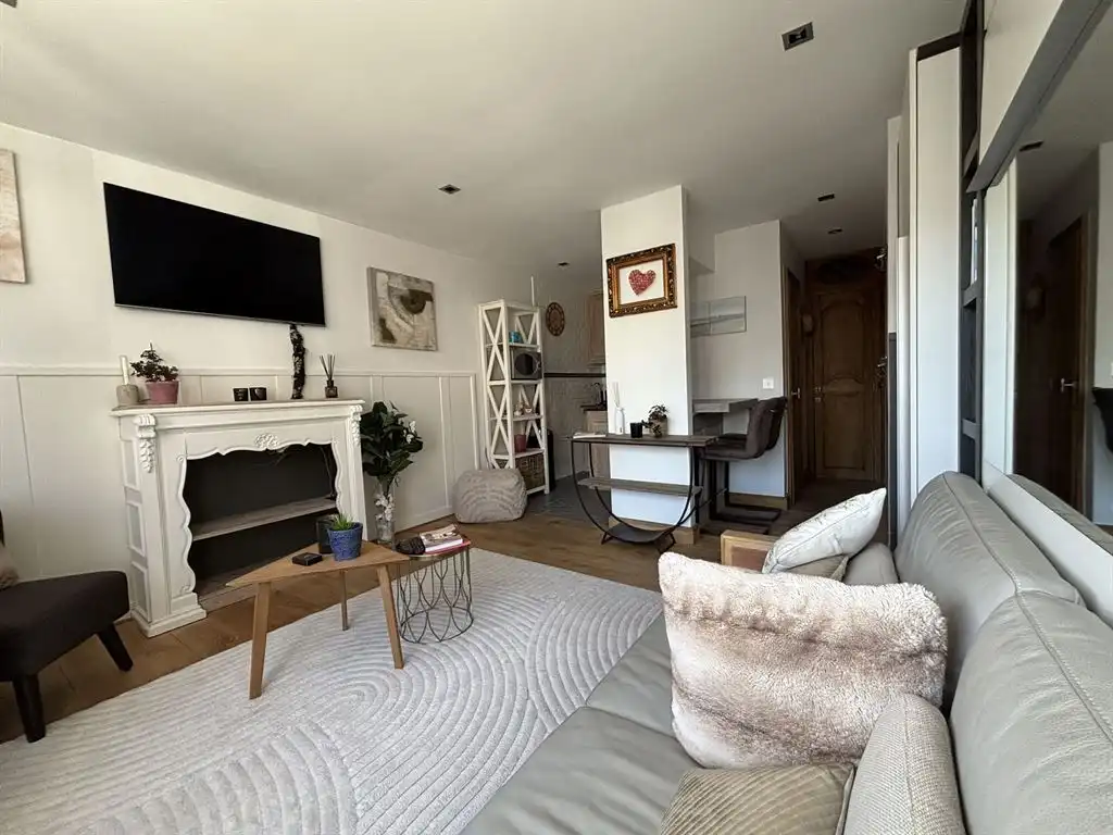 Instapklaar, gerenoveerde studio op topligging in Knokke foto 3