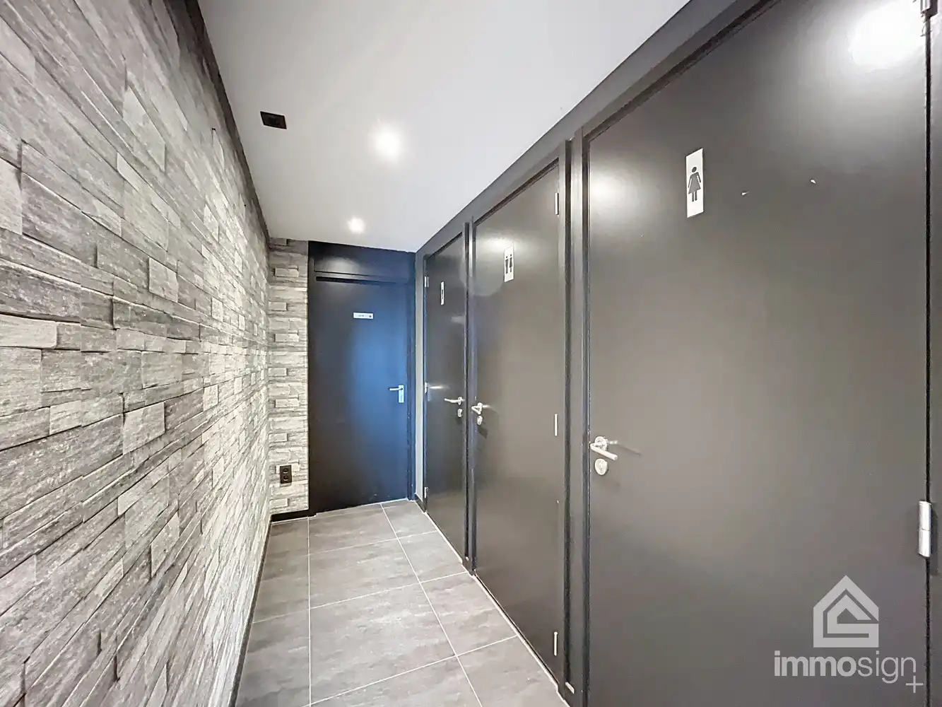 Ideale locatie voor jouw zaak in het hart van Hamont! foto 10