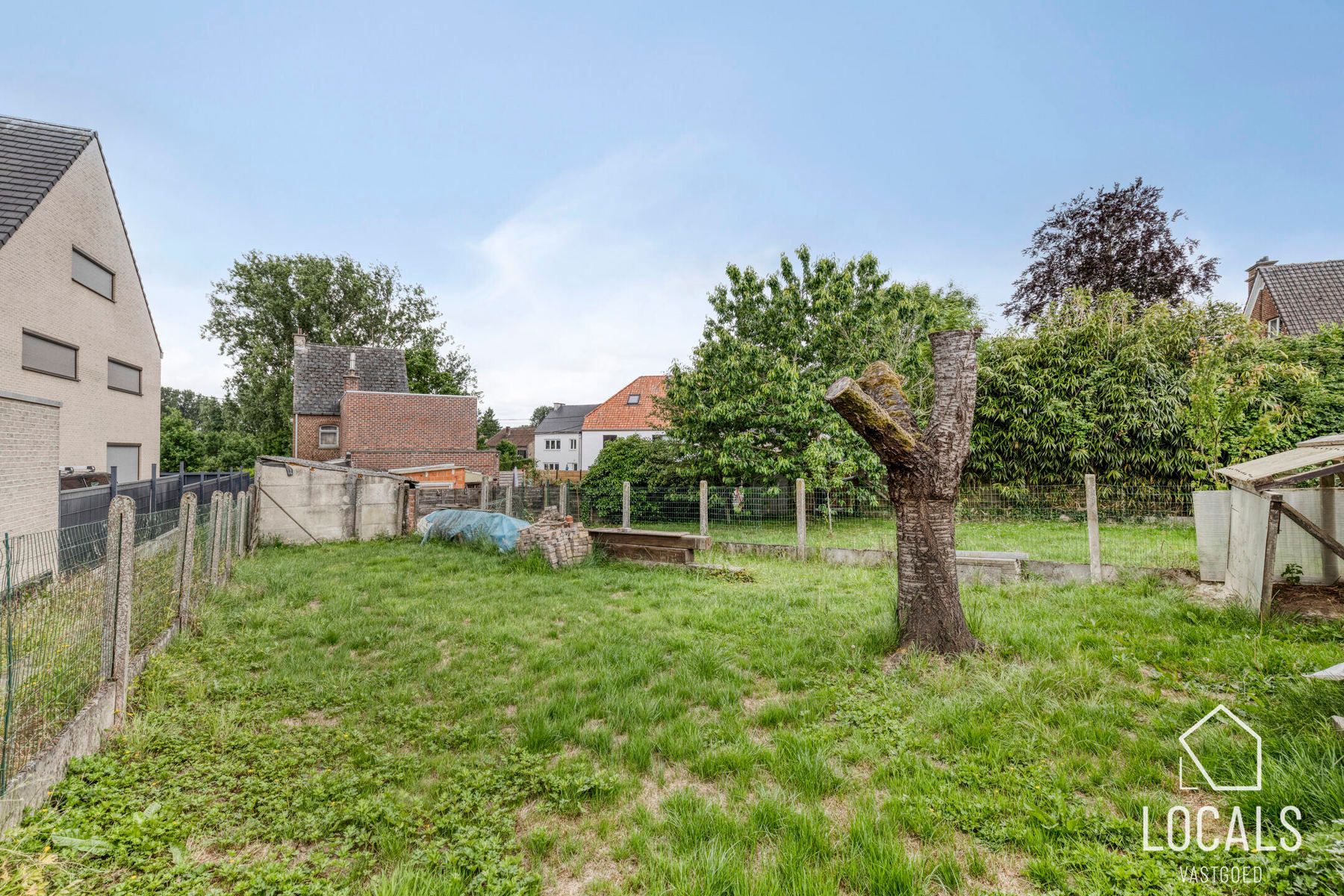 Zeer goed onderhouden ruime open bebouwing te Kerksken foto 27
