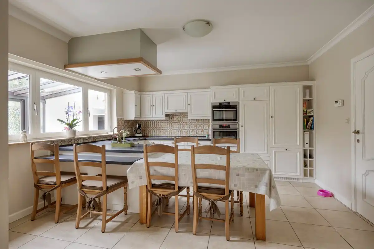 Instapklare halfopen woning met veranda, garage en tuin in Rosmeer. foto 9