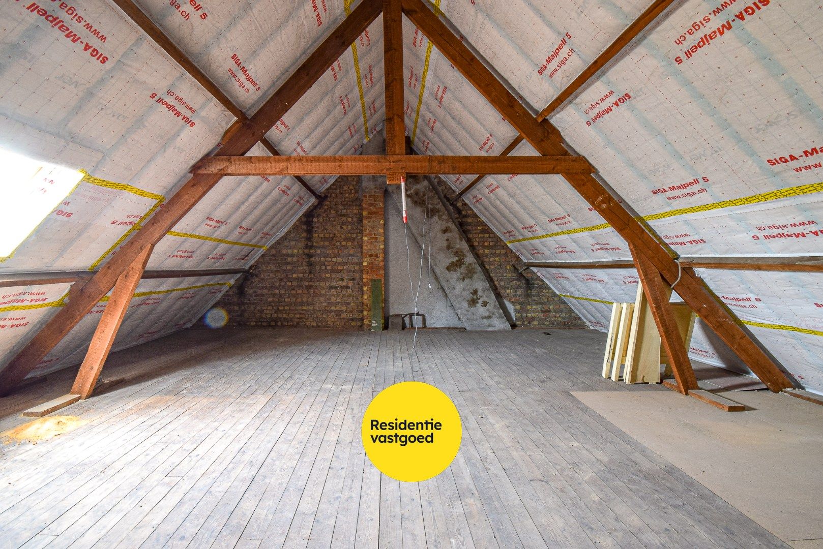 Ruim gesloten gezinswoning met inpandige garage en 4 slaapkamers in centrum Gistel foto 17