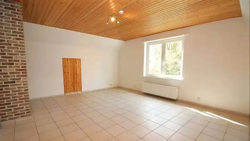 Villa van circa 220m² met 4 slaapkamers op 7 are 90 ca foto 5