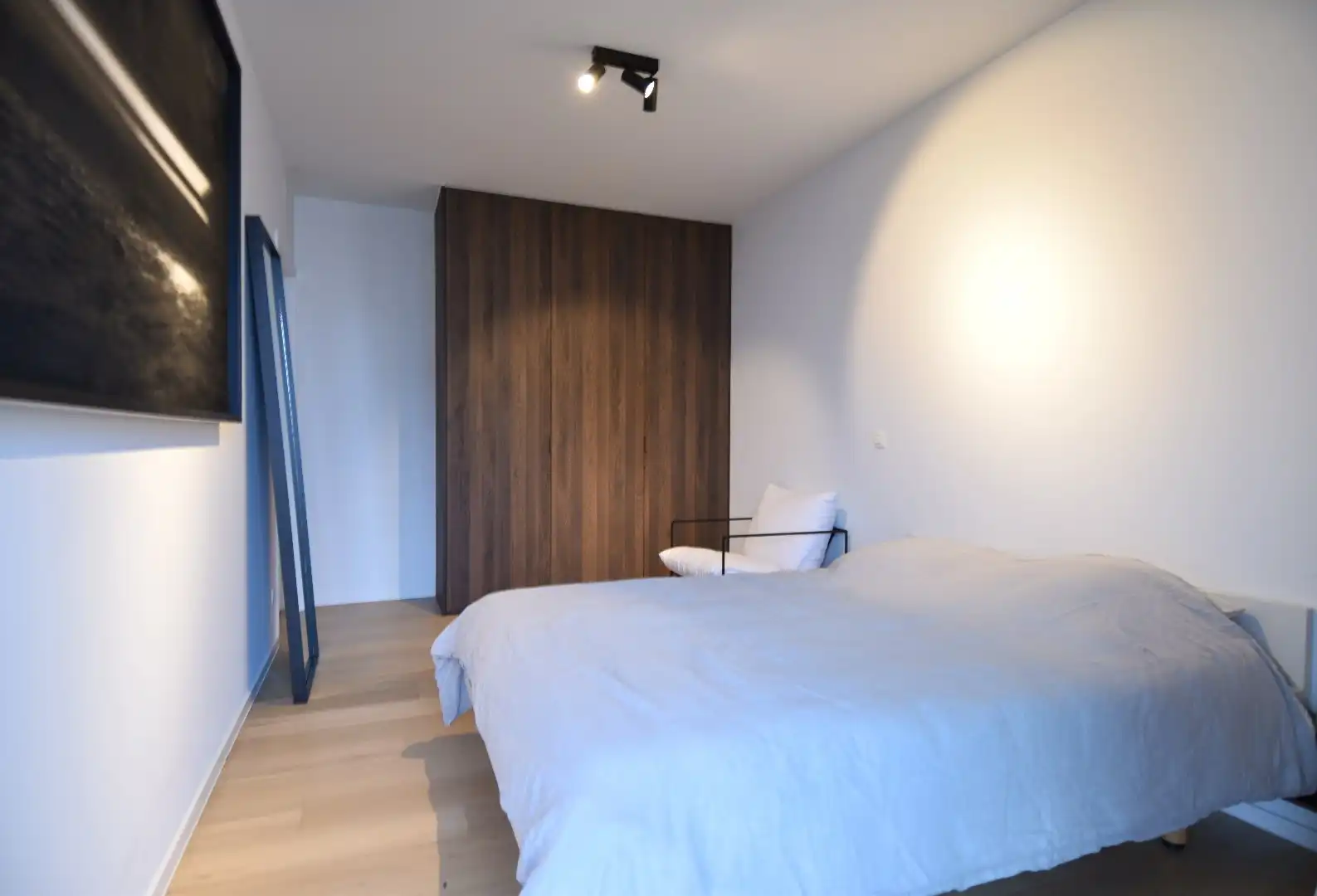 Uniek luxueus appartement met 2 slaapkamers en schitterend Leiezicht foto 14