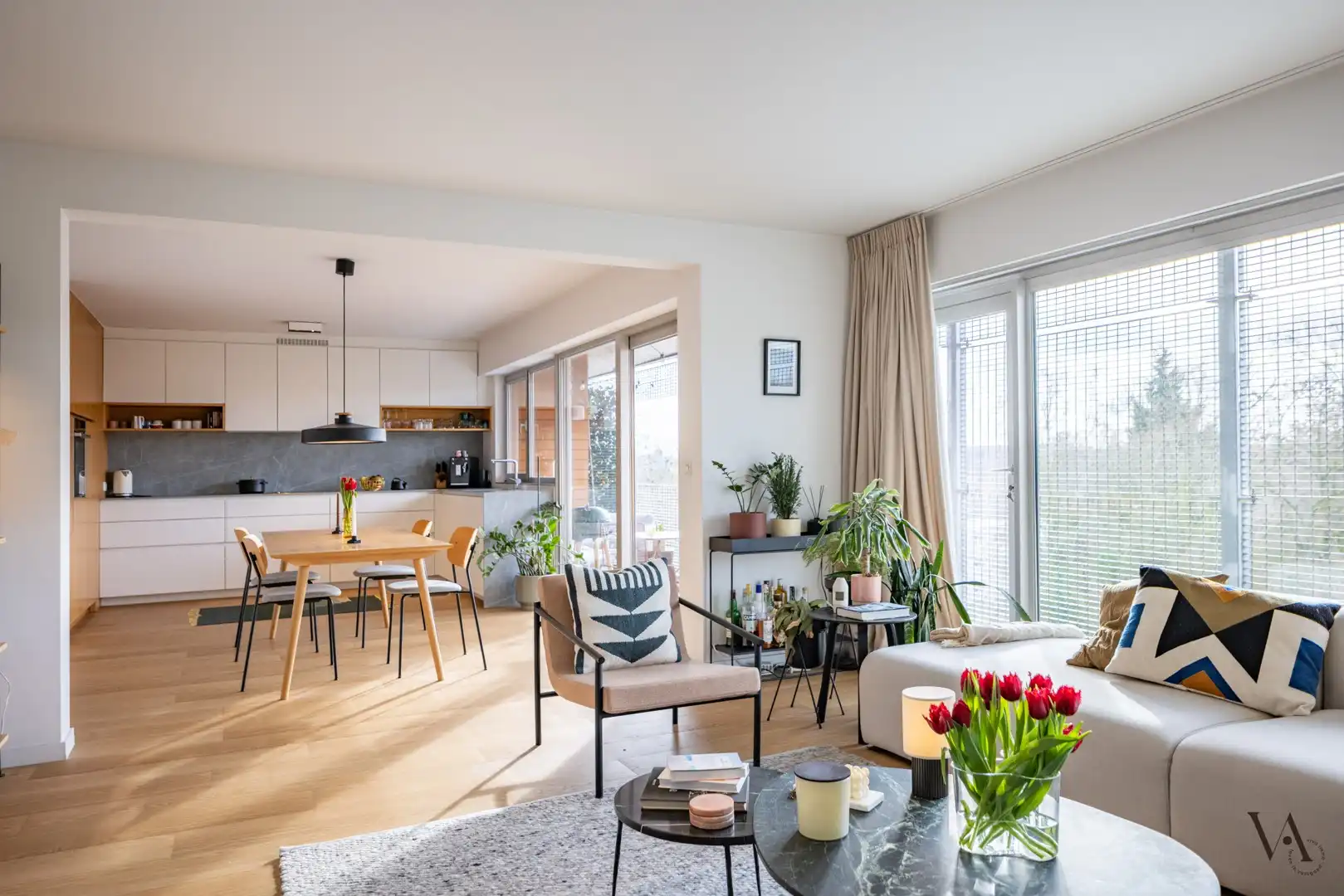 Ruim en lichtrijk duplexappartement met 4 slaapkamers, terras en ondergrondse parking nabij Gasthuisberg foto 4