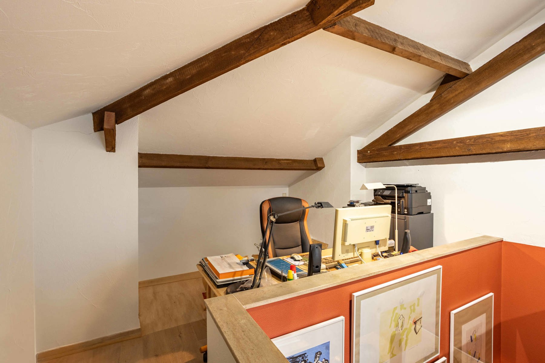 Ruim en lichtrijk duplexappartement met garagebox foto 10