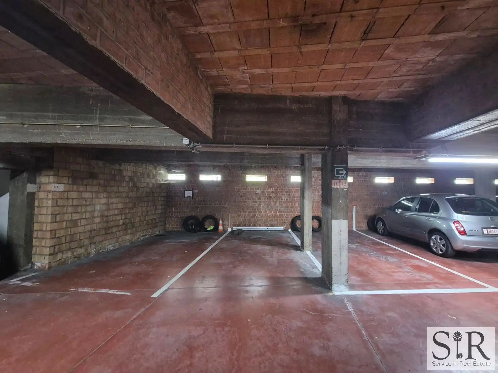 Parkeerplaats te huur foto 3