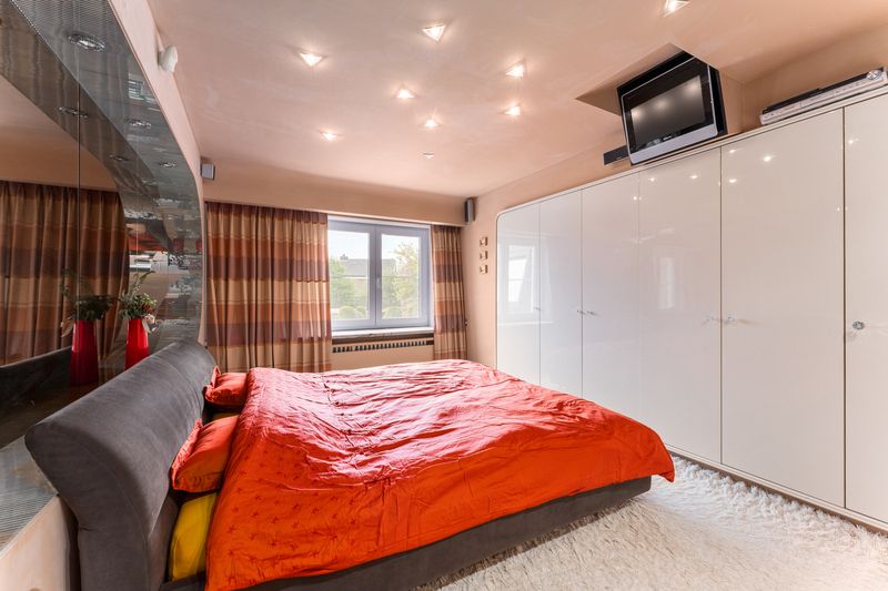 Roeselare - Stadsrand : charmante instapklare open bebouwing met prachtige tuin en ruim wooncomfort (3 slpks) 715 m² foto 13