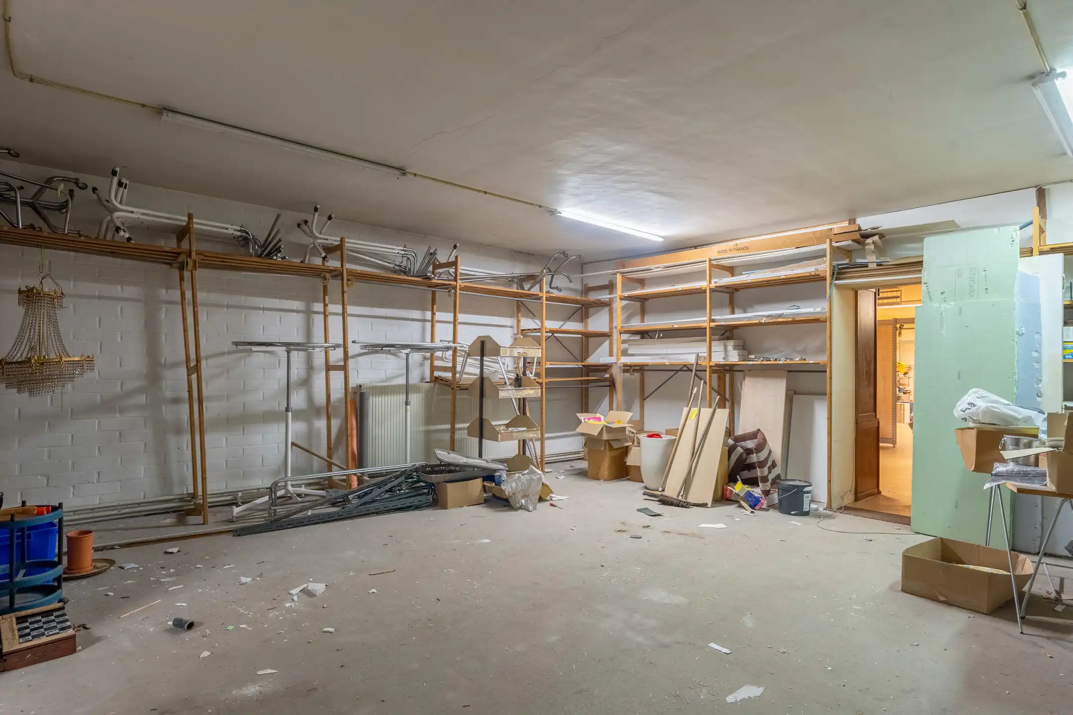 Goed gelegen gelijkvloers handelspand van maar liefst 436m² foto 23