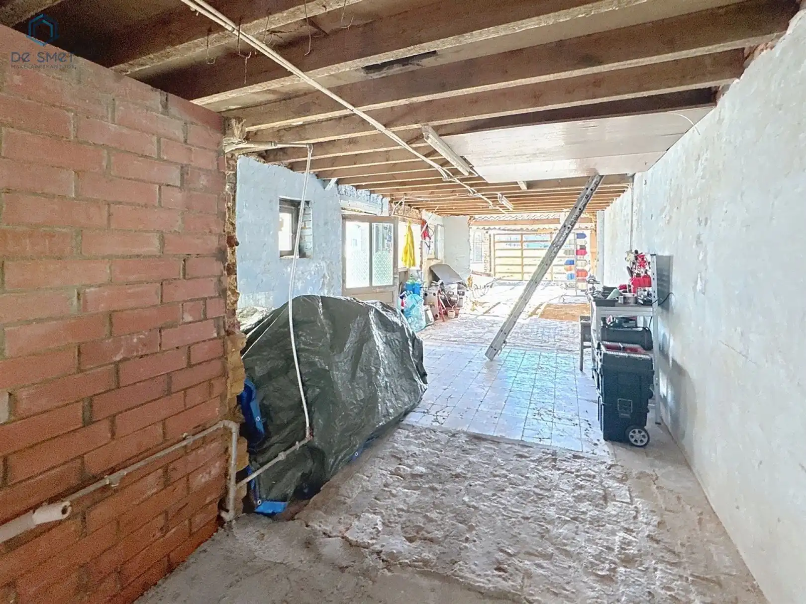 Ruime woning met veel potentieel! foto 21