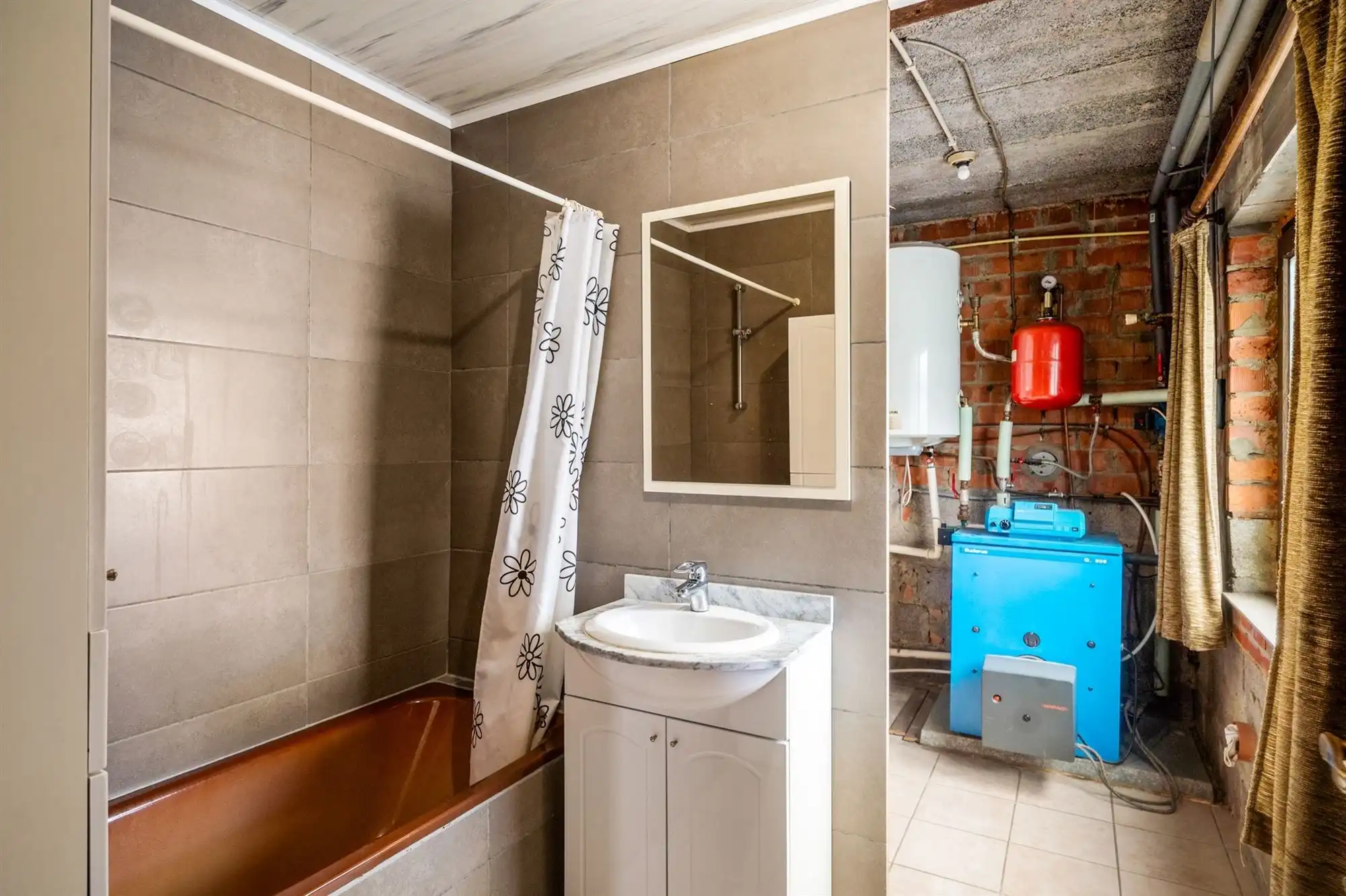 Te moderniseren woning met 3 slaapkamers te Baal foto 8