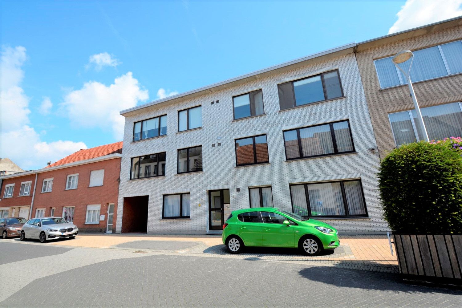 INSTAPKLAAR APPARTEMENT MET 1 SLK EN GARAGE! foto 11