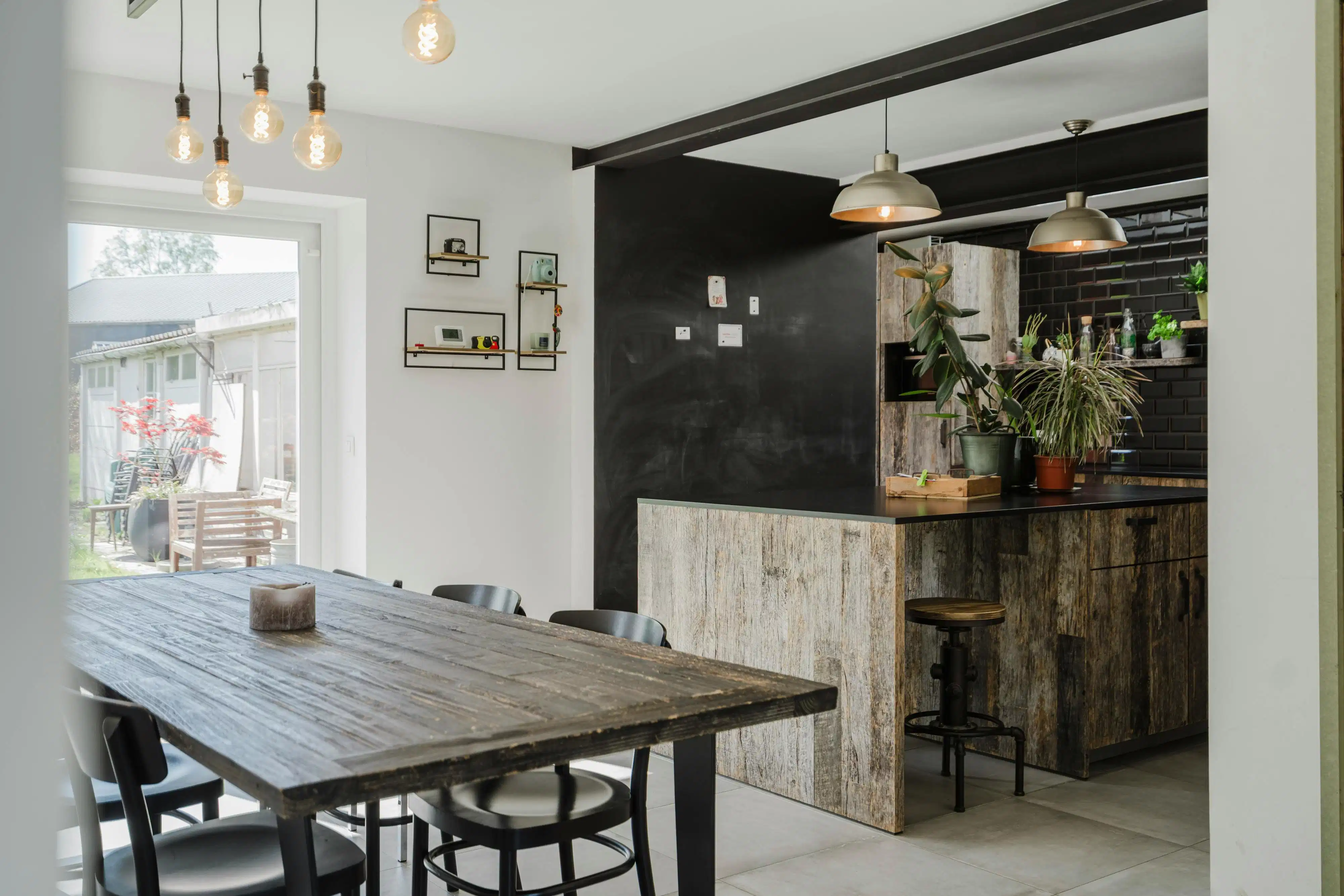 Instapklare woning met 1.200m² perceel in Heule. foto 3