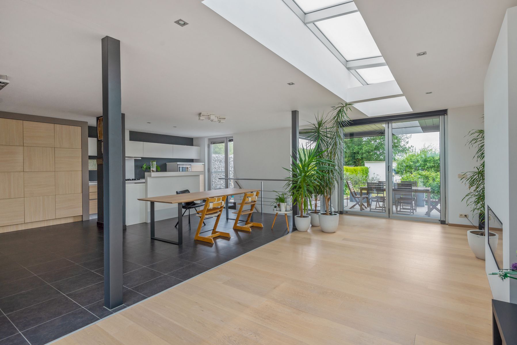 Recente HOB met open weids groen zicht in rustige buurt foto 6