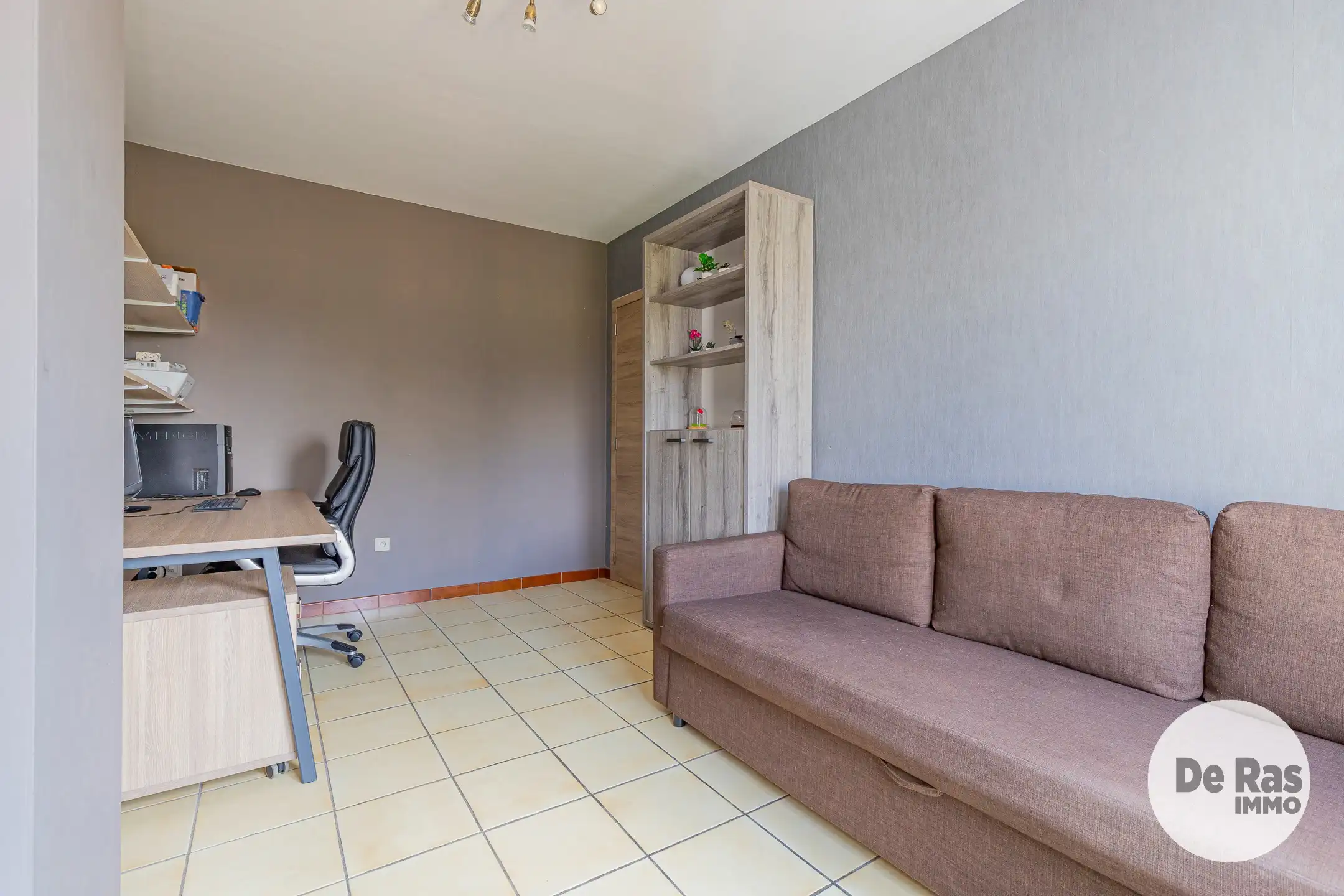 WICHELEN - Instapklare woning met 4 kamers, garage en tuin foto 19