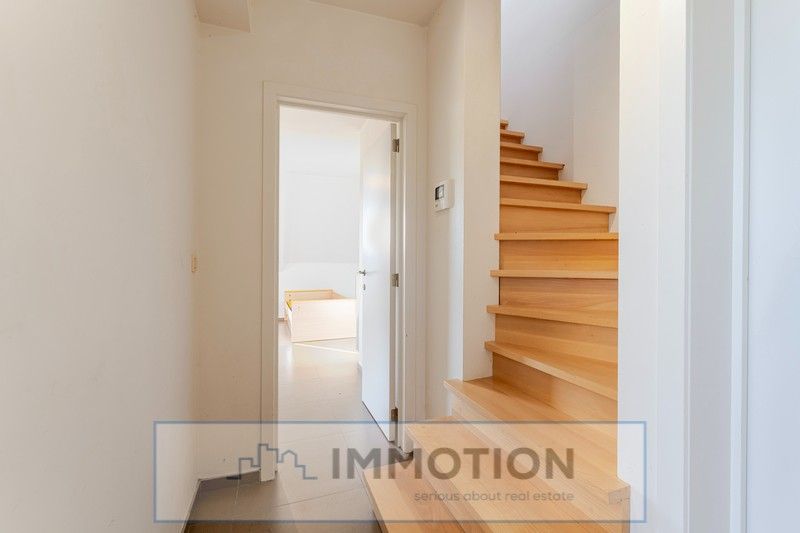 Duplex appartement in de Loofstraat foto 3