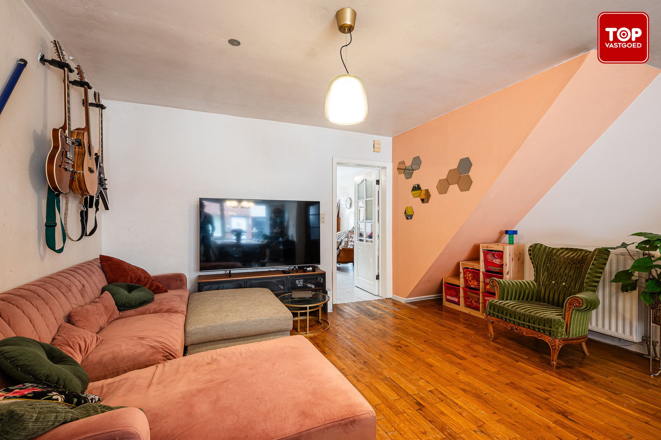 Instapklare woning met 3 slaapkamers en grote tuin foto 5