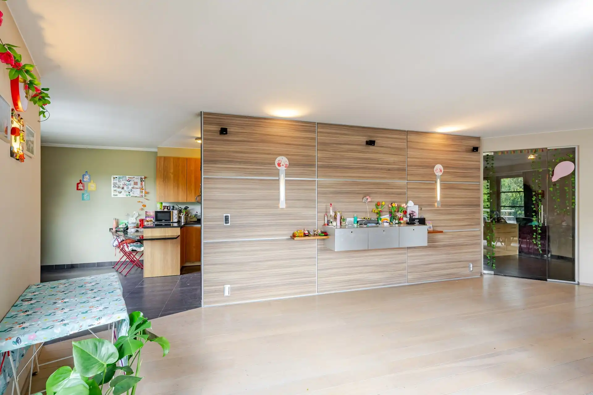 Uitzonderlijk lichtrijk hoekappartement van maar liefst 150 m² foto 11