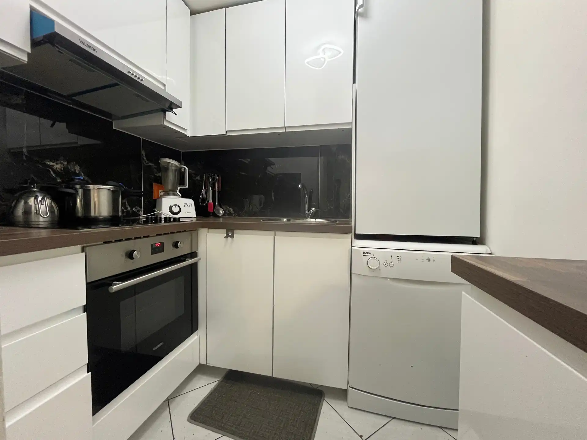 Duplex appartement met 2 slaapkamers. foto 3