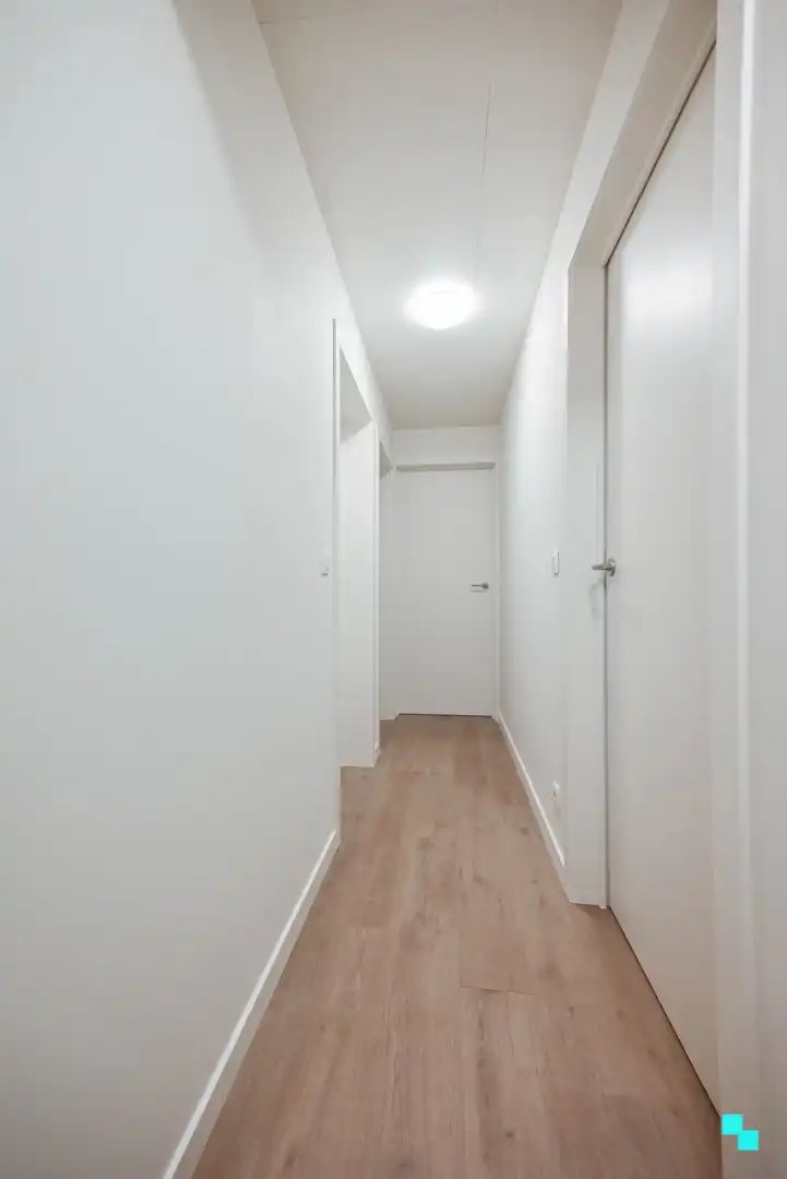 Gerenoveerde woning nabij centrum Izegem foto 14