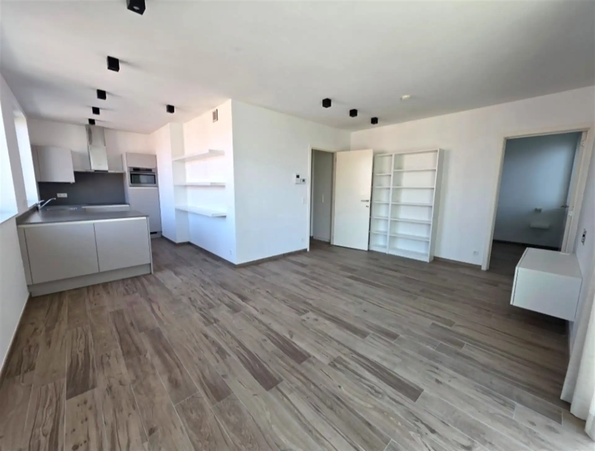 Lichtrijk appartement met zonnig terras! foto 6