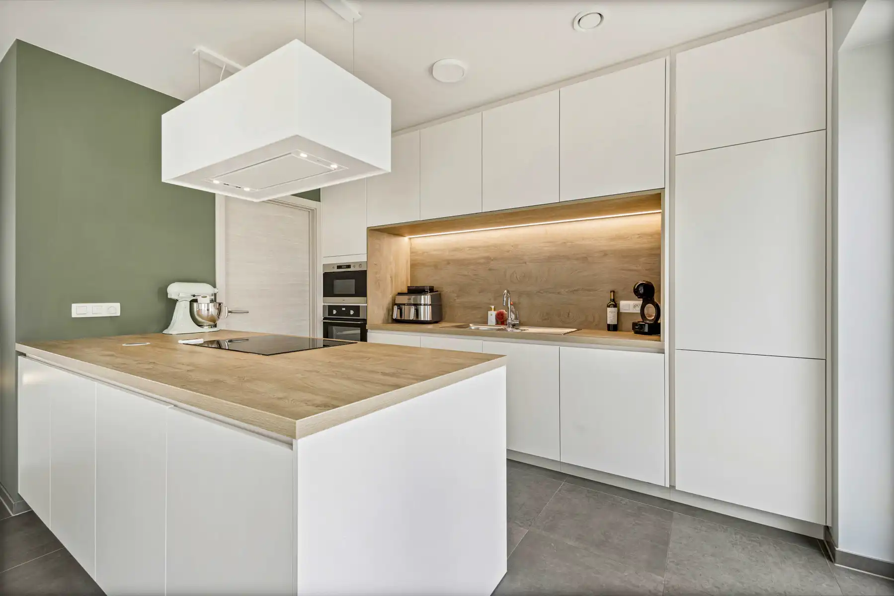 Goed gelegen BEN-woning met twee slaapkamers en tuin foto 7
