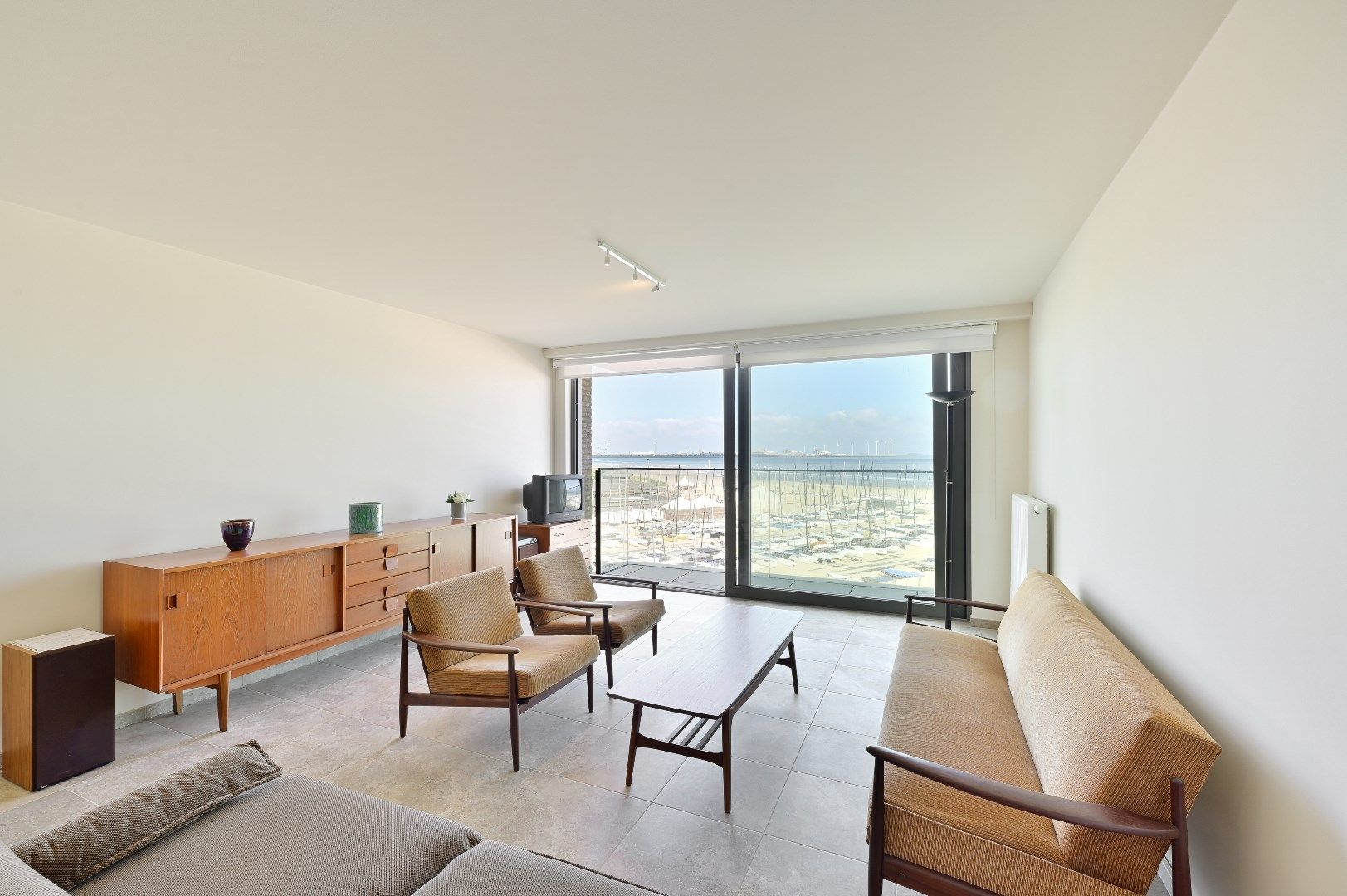 Frontaal zeezicht appartement op een centrale ligging te Duinbergen, recent gebouwde residentie foto 3